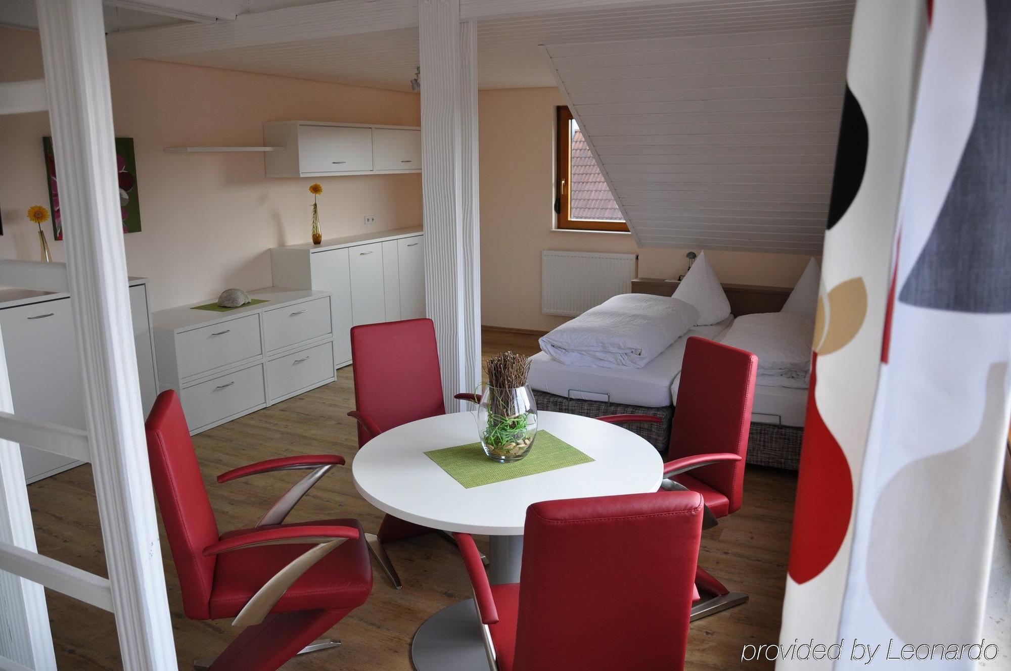 Loewen Hotel & Restaurant Wendlingen am Neckar Εξωτερικό φωτογραφία